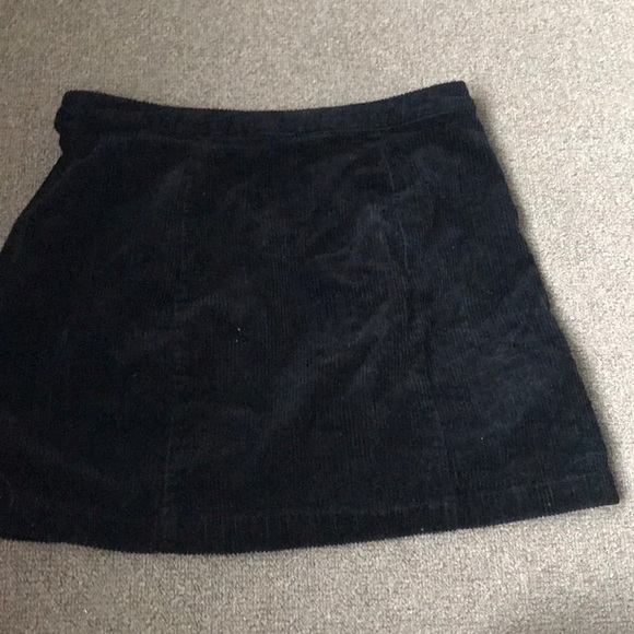 Black skirt - Picture 2 of 2